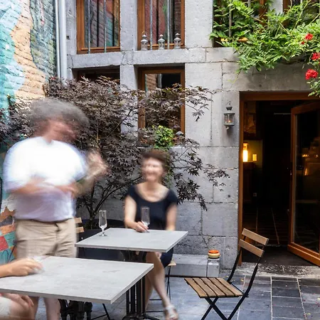 Bonjour Pierreuse Guest house *