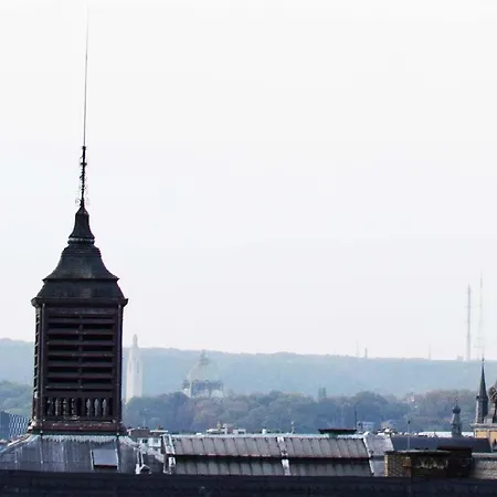 Bonjour Pierreuse 3*