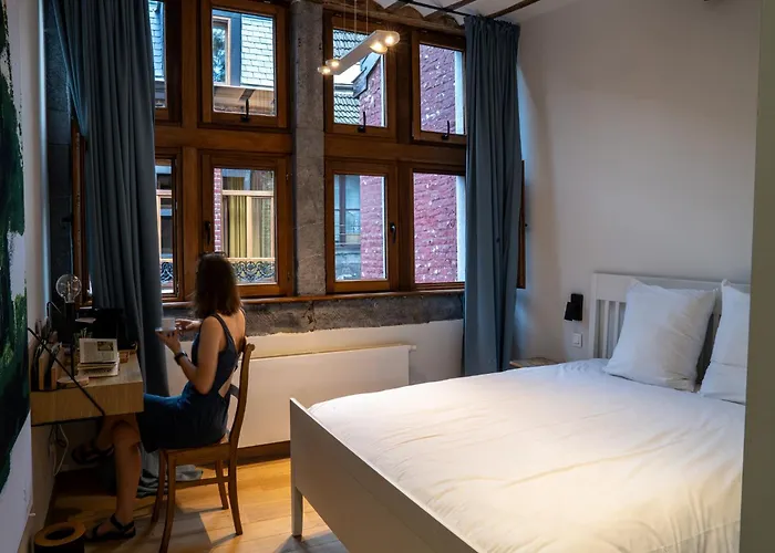 Bonjour Pierreuse Pensjonat 3*