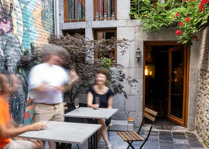 Bonjour Pierreuse Pensjonat 3*