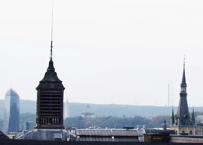 Bonjour Pierreuse 3*